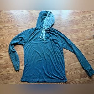 GAP blue long-sleeve t-shirt with a hood. Size L. VGUC.